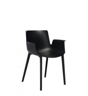 Kartell fauteuil piuma (noir - polym&egrave;re thermoplastique complexe charg&eacute; avec fibres de charbon)