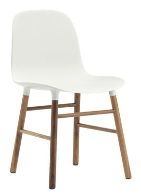 Normann Copenhagen Chaise Form avec structure en bois - blanc - Noyer