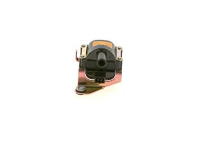 BOSCH Bobine d'allumage 0 221 502 002 TOYOTA AVENSIS