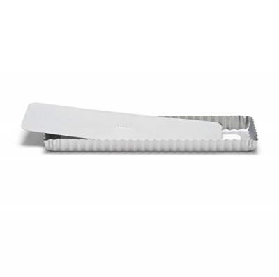 Moule &agrave; tarte rectangulaire amovible en m&eacute;tal antiadh&eacute;sif 35cm