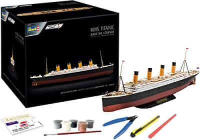 Maquette bateau Revell CALENDRIER DE L'AVENT RMS TITANIC- 1/600 - Cal