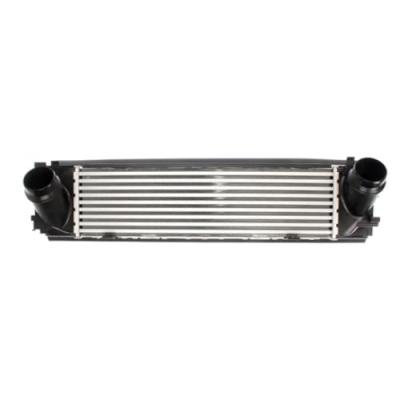 Intercooler radiateur de turbo VALEO 818263 (X1)
