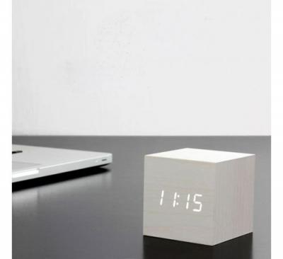 R&eacute;veil cube Click Clock Blanc 