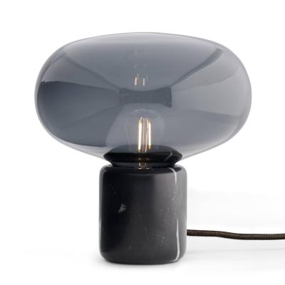 Lampe &agrave; poser - KARL-JOHAN Marbre noir / Verre fum&eacute; &Oslash; 23 x H 23,5 cm