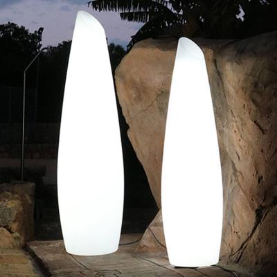 FREDO-Lampadaire d'ext&eacute;rieur LED avec c&acirc;ble H140cm Blanc New Garden