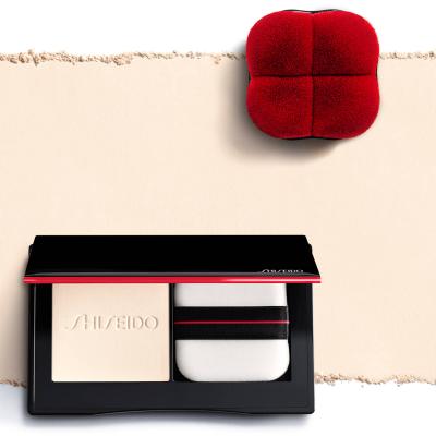 Shiseido Synchro Skin Invisible Silk Pressed Powder Beige Femme