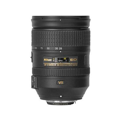 NIKON objectif zoom 28-300