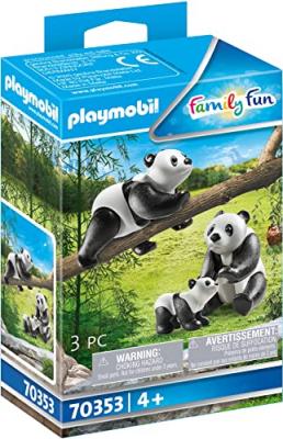 Couple de pandas avec b&eacute;b&eacute;