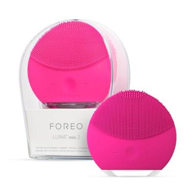 Brosse nettoyante pour le visage fushia