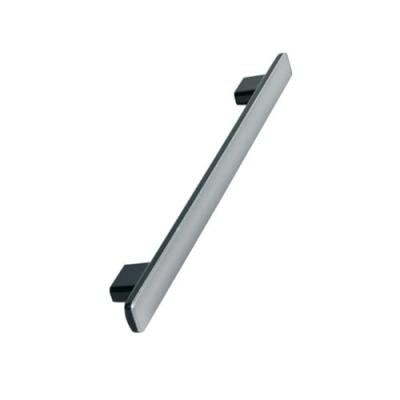 Poign&eacute;e de porte d'origine (481010600233) Four, cuisini&egrave;re Whirlpool