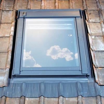 Raccord de remplacement fen&ecirc;tre de toit Velux EL MK04 gris