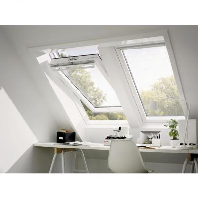VELUX 78 x 118 Confort WhiteFinish bois blanc &agrave; rotation GGL MK06