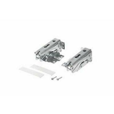 Lot 481147 de 2 charni&egrave;res de porte pour r&eacute;frig&eacute;rateur cong&eacute;lateur Siemens.