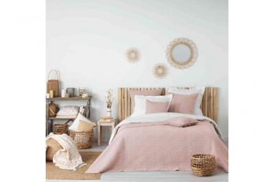 Couvre-lit microfibre lav&eacute;e matelass&eacute; Florette 240x220 cm rose