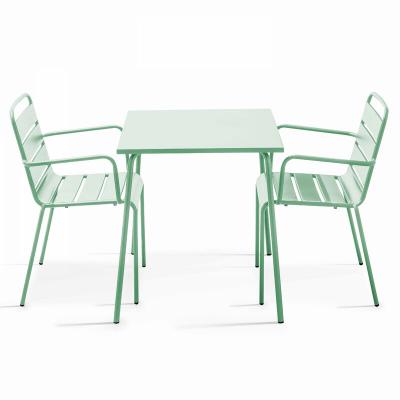 Ensemble table de jardin carr&eacute;e et 2 fauteuils acier vert sauge