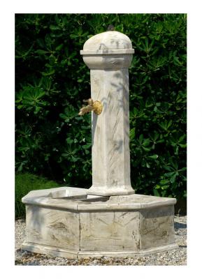 Habitat Et Jardin - Fontaine Provence - 0.86 x 0.51 x 1.13 m