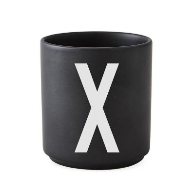 Design Letters - Tasse noire Design Letters - Noir - X