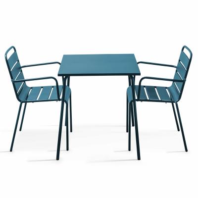 Table de terrasse carr&eacute;e + 2 chaises empilables en acier thermolaqu&eacute;