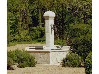 Habitat Et Jardin - Fontaine S&eacute;ville- Diam&egrave;tre 180 x H.168 cm