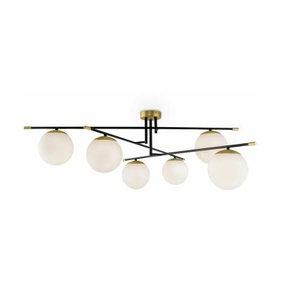 Suspension 6 lumi&egrave;res dor&eacute;e et noir avec sph&egrave;res en verre blanc mat