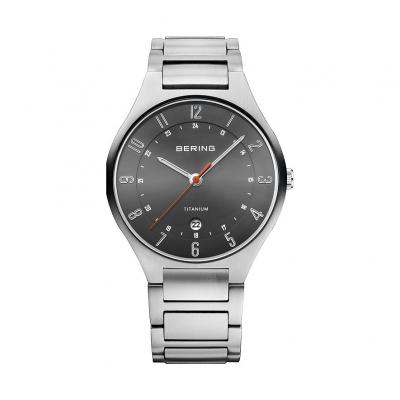 Montre homme Bering Titanium Gris