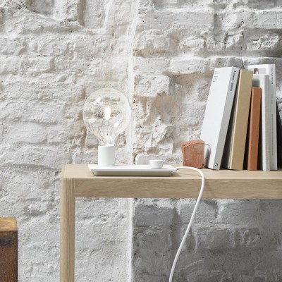 Muuto - Lampe de table de contr&ocirc;le LED, blanche