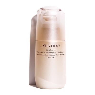 Shiseido Benefiance Wrinkle Smoothing Day Emulsion SPF 20 Cr&egrave;me de jour