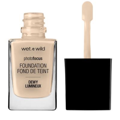 Wet N Wild Fond de teint Dewy Photo Focus Ivoire nu
