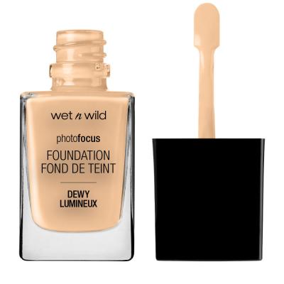 Wet N Wild Fond de teint Dewy Photo Focus Soft Beige