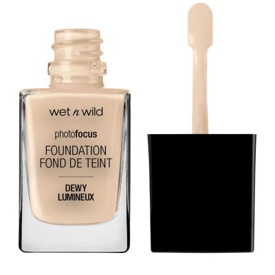 Wet N Wild Fond de teint Dewy Photo Focus Ivoire doux