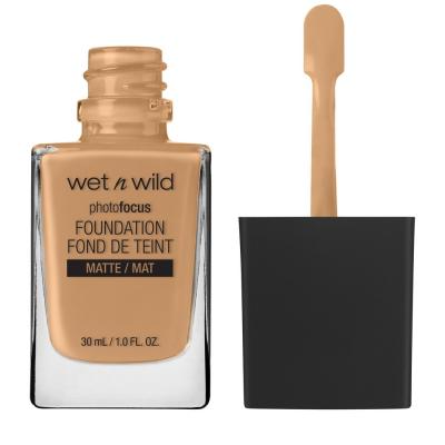 Wet N Wild Fond de teint Photofocus Desert Beige moyen fonc&eacute;
