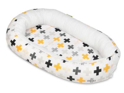 Cocon gigoteuse Croix jaunes  blanc