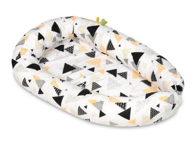 Cocon gigoteuse triangles jaunes 42301