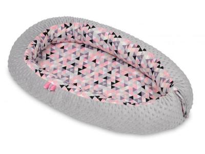 Gigoteuse cocon triangles roses  gris
