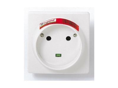 Legrand - prise de courant encastr&eacute;e 2 phase + terre 32a 210090135