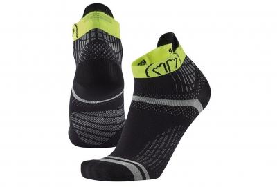 Chaussettes fines concues pour la course a pied sur route run feel