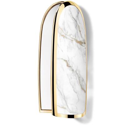 Guerlain Rouge G De Guerlain La Couverture Avec Double Miroir Le Marbre